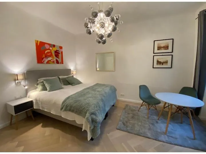 Design Apartment In A Former Monastery Wien